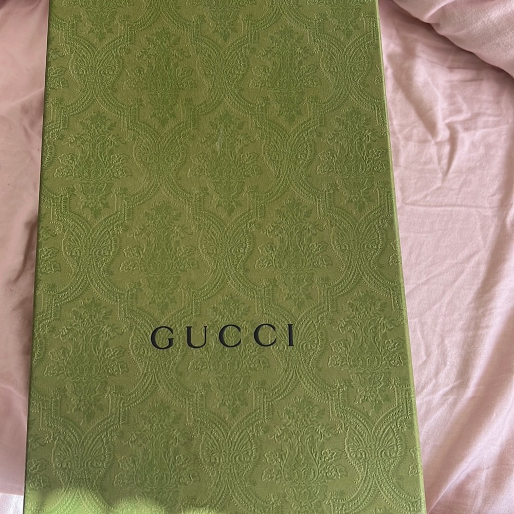100% Authentic Gucci slides size 39